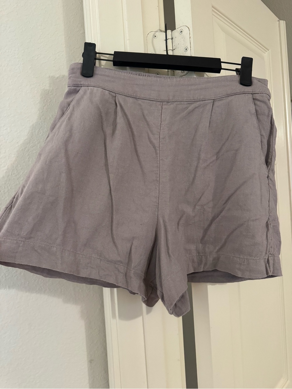Abercrombie & Fitch Lavender Casual Linen-Blend Shorts